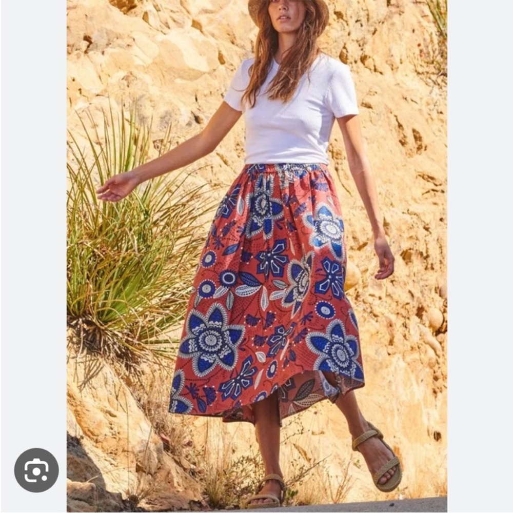 Sundry Exploded Floral Skirt